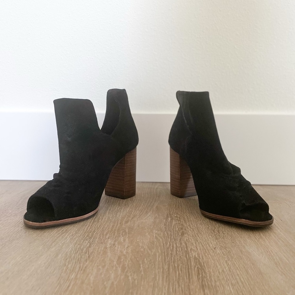 Peep toe booties golden 42 by Kristen Cavaleri in a 6.5. Black suede color.